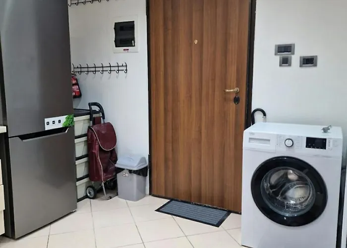 아파트 The Palm Of Eden *